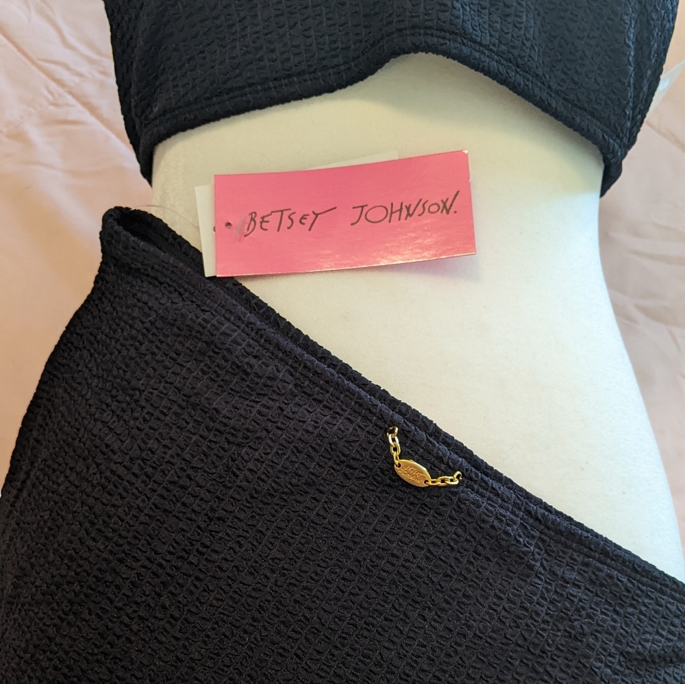 Betsey Johnson🎉HP🎉 Bikini Set - Picture 2 of 16